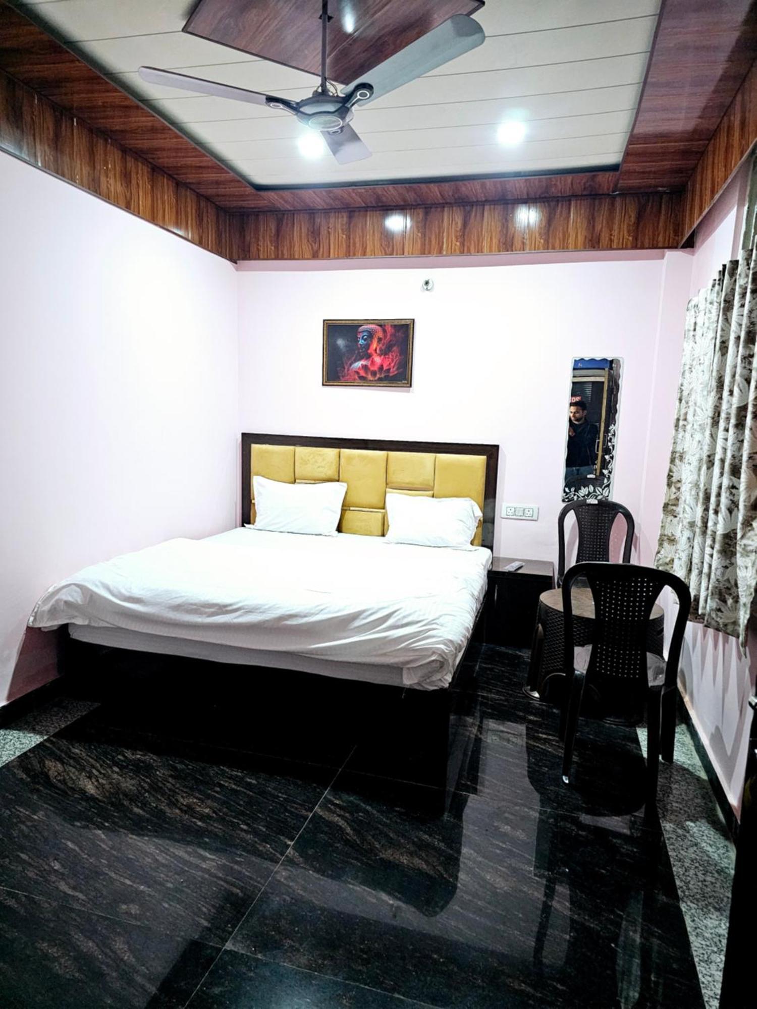 Homestay Divy Dhaam